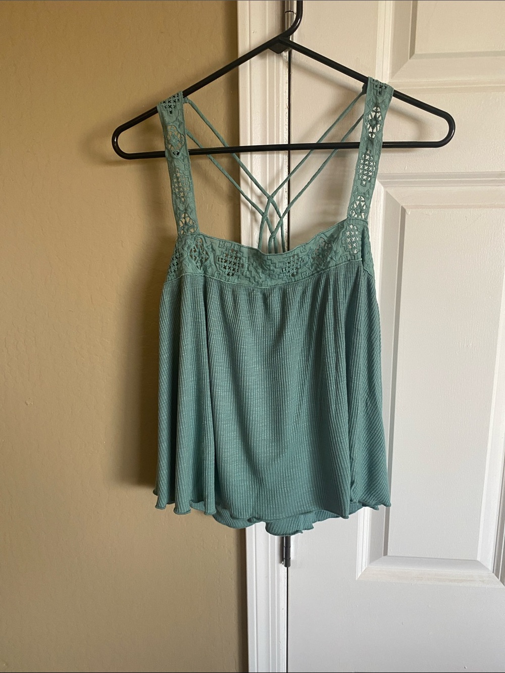 Lucky Brand Mint Green Crochet-Strap Flowy Tank